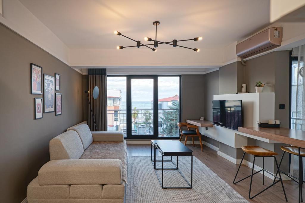 Suite,Deniz Manzaralı,Balkonlu