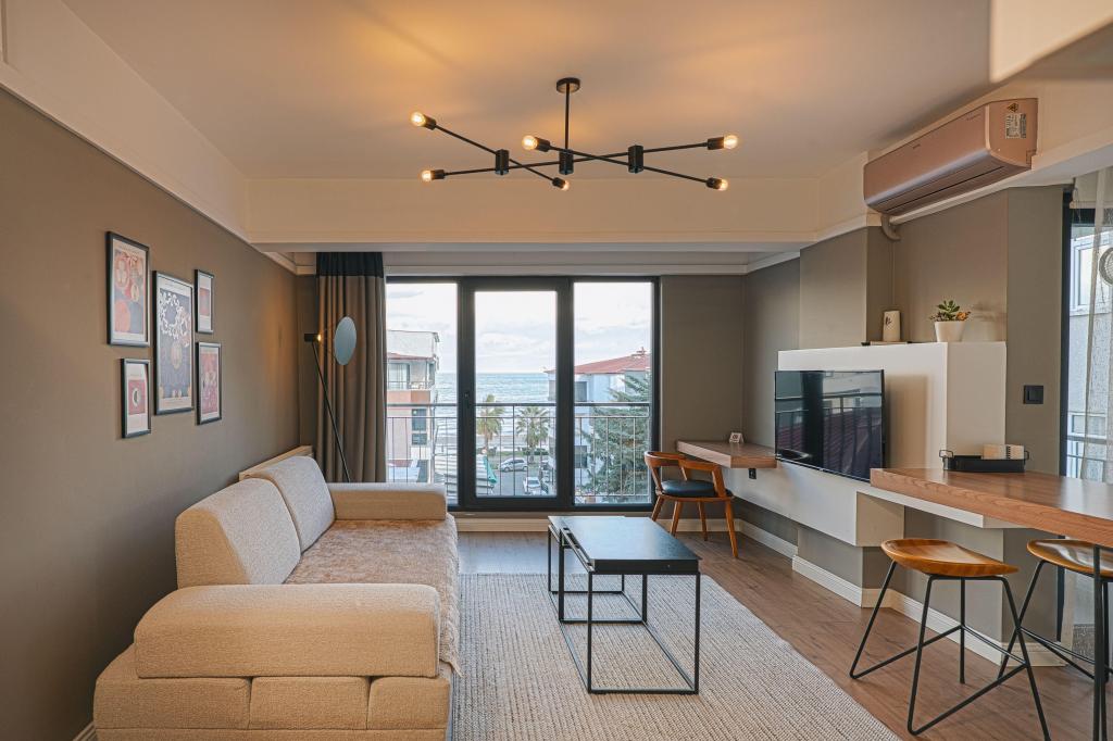 Suite,Deniz Manzaralı,Balkonlu