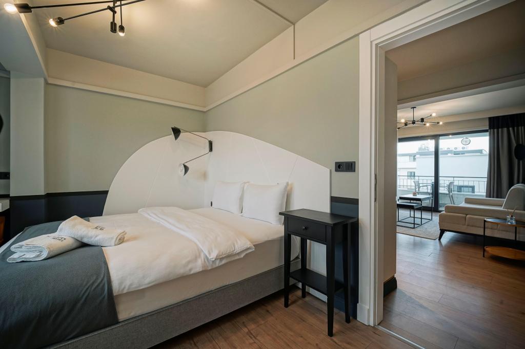 Suite,Deniz Manzaralı,Balkonlu