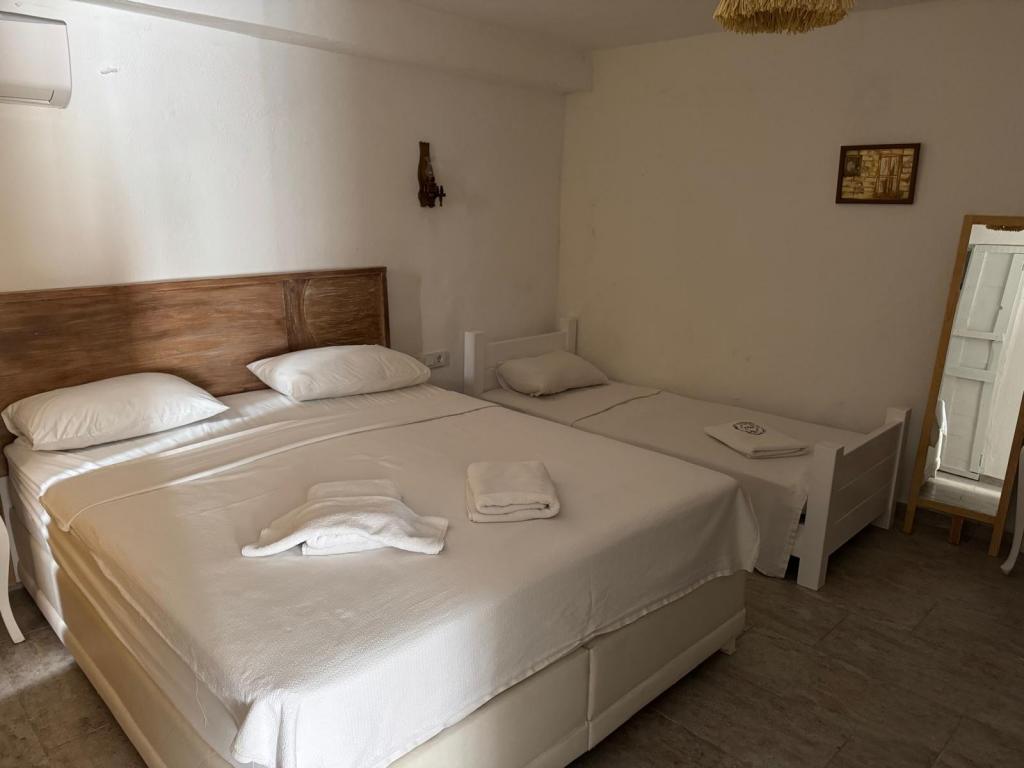 Family Ground Floor Room, Street View