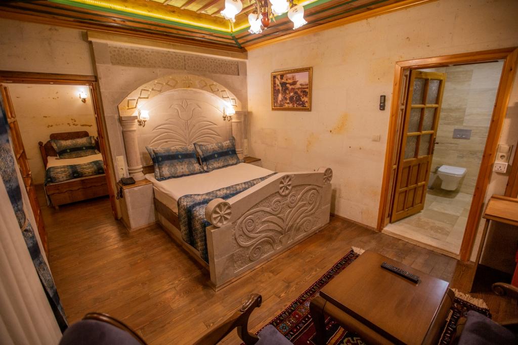 Aile Odası, Bahçe Manzaralı (Balkonlu)