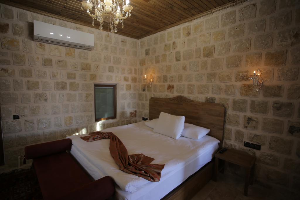 Deluxe Cave Suit Oda