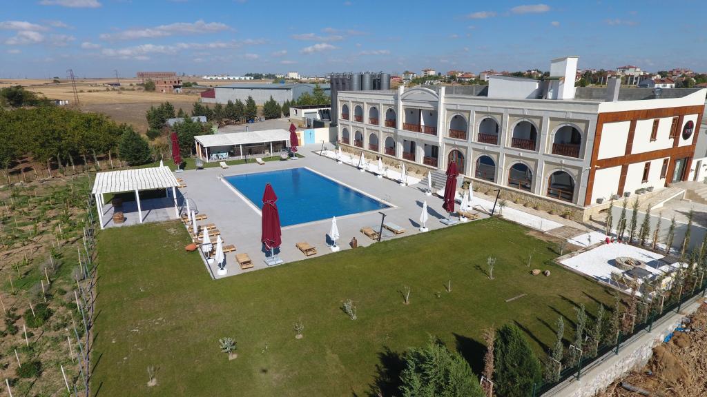 Vinum Bağ Oteli&Spa Tennis Courts By Edrine Vineyards