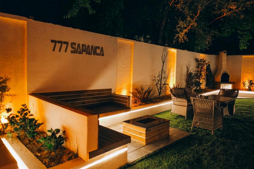Deluxe Bungalow 3+1,Havuz veya Bahçe Manzaralı,Isıtmalı Özel Havuzlu