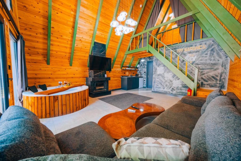 Deluxe Bungalow 3+1,Havuz veya Bahçe Manzaralı,Isıtmalı Özel Havuzlu