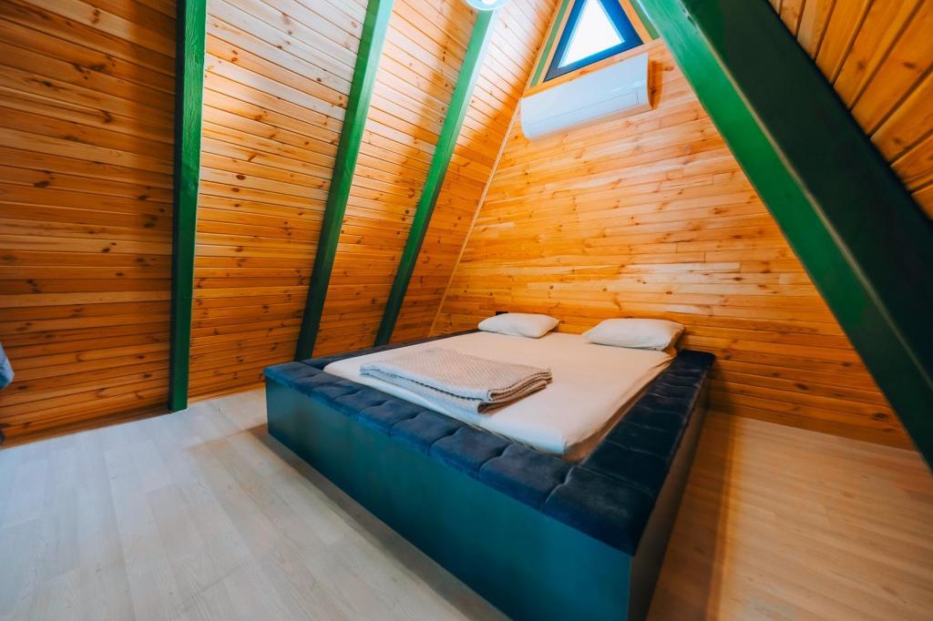 Deluxe Bungalow 3+1,Havuz veya Bahçe Manzaralı,Isıtmalı Özel Havuzlu
