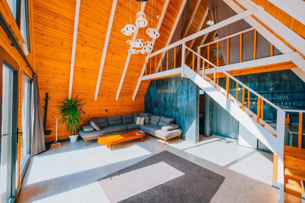 Deluxe Bungalow 3+1,Havuz veya Bahçe Manzaralı,Isıtmalı Özel Havuzlu