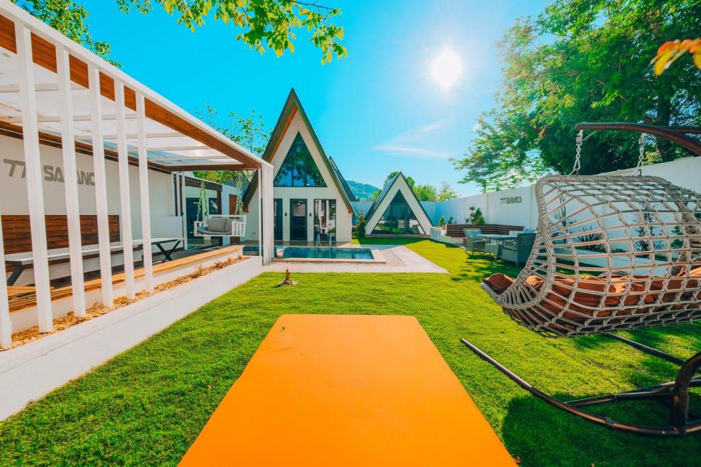 Deluxe Bungalow 3+1,Havuz veya Bahçe Manzaralı,Isıtmalı Özel Havuzlu