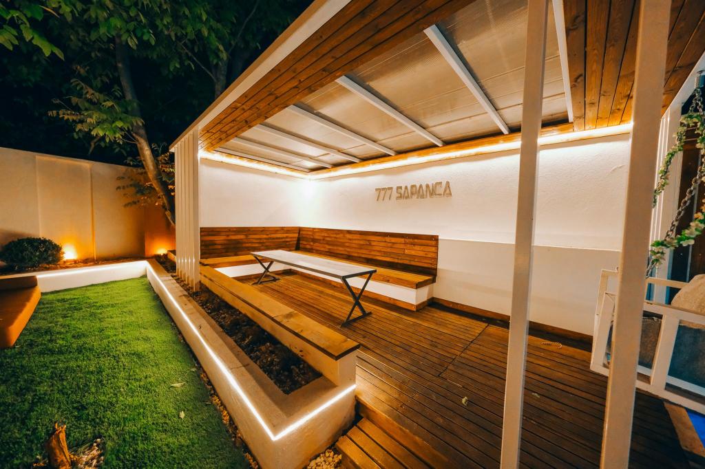 Deluxe Bungalow 3+1,Havuz veya Bahçe Manzaralı,Isıtmalı Özel Havuzlu
