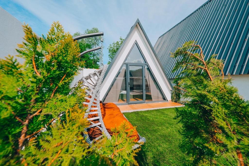 Deluxe Bungalow 3+1,Havuz veya Bahçe Manzaralı,Isıtmalı Özel Havuzlu