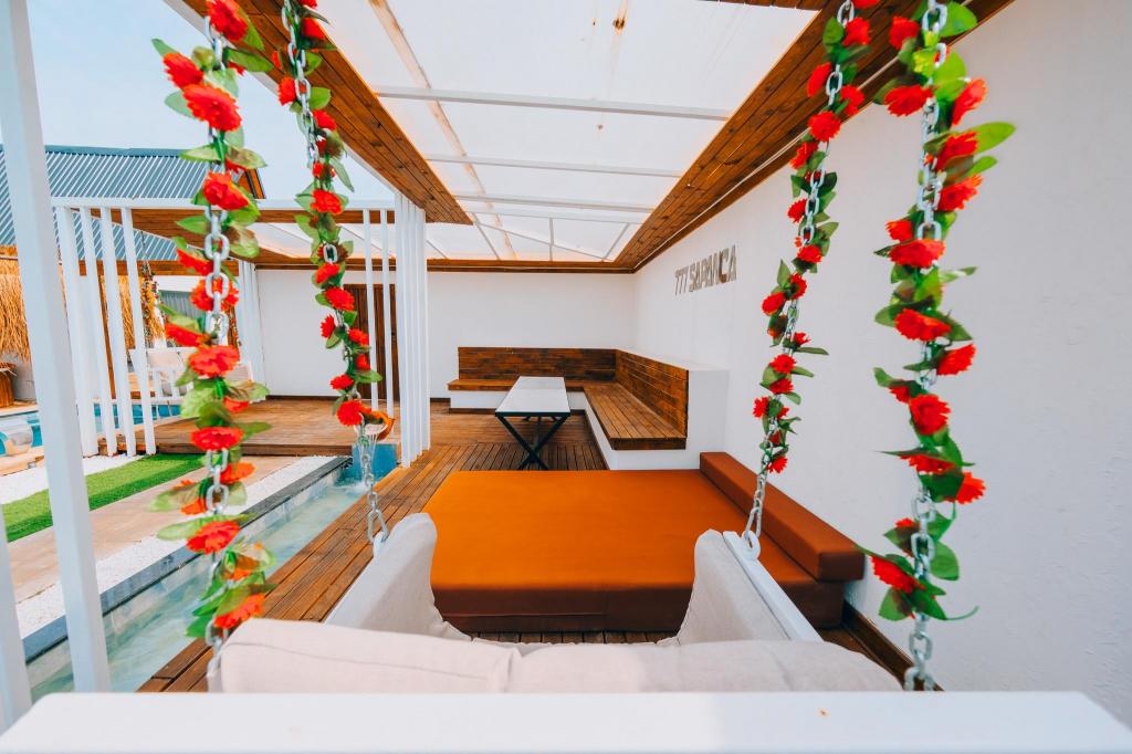 Deluxe Bungalow 3+1,Havuz veya Bahçe Manzaralı,Isıtmalı Özel Havuzlu