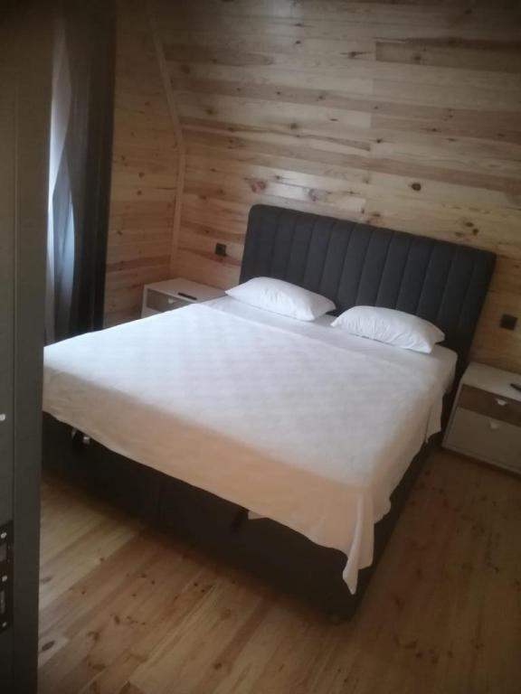 Ultra King Oda,Dağ Manzaralı,Özel Havuzlu ve Jakuzili