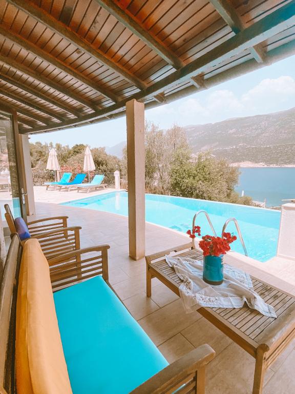 Villa, Deniz Manzaralı