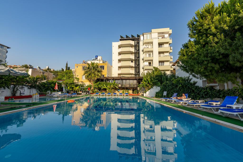 AliBabam Apart Otel Kuşadası