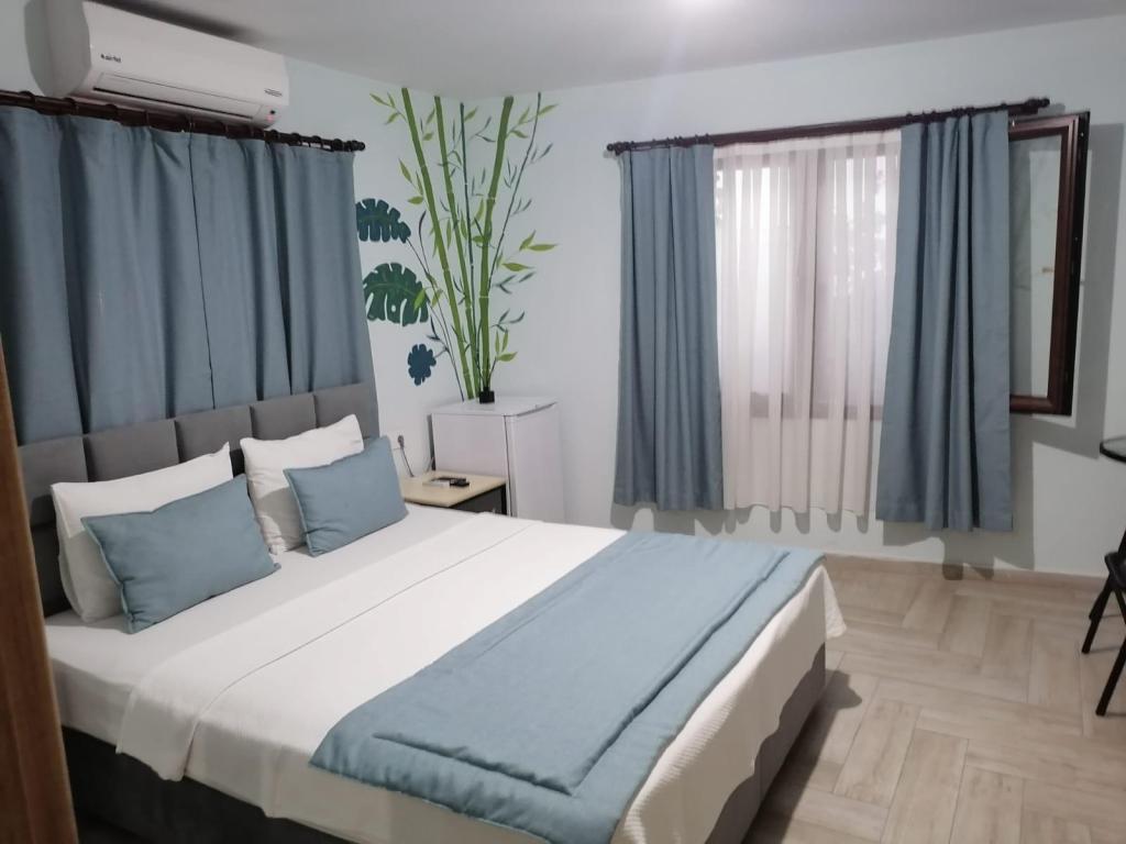 Aile Odası,bahçe Veya Sokak Manzaralı,2. Kat