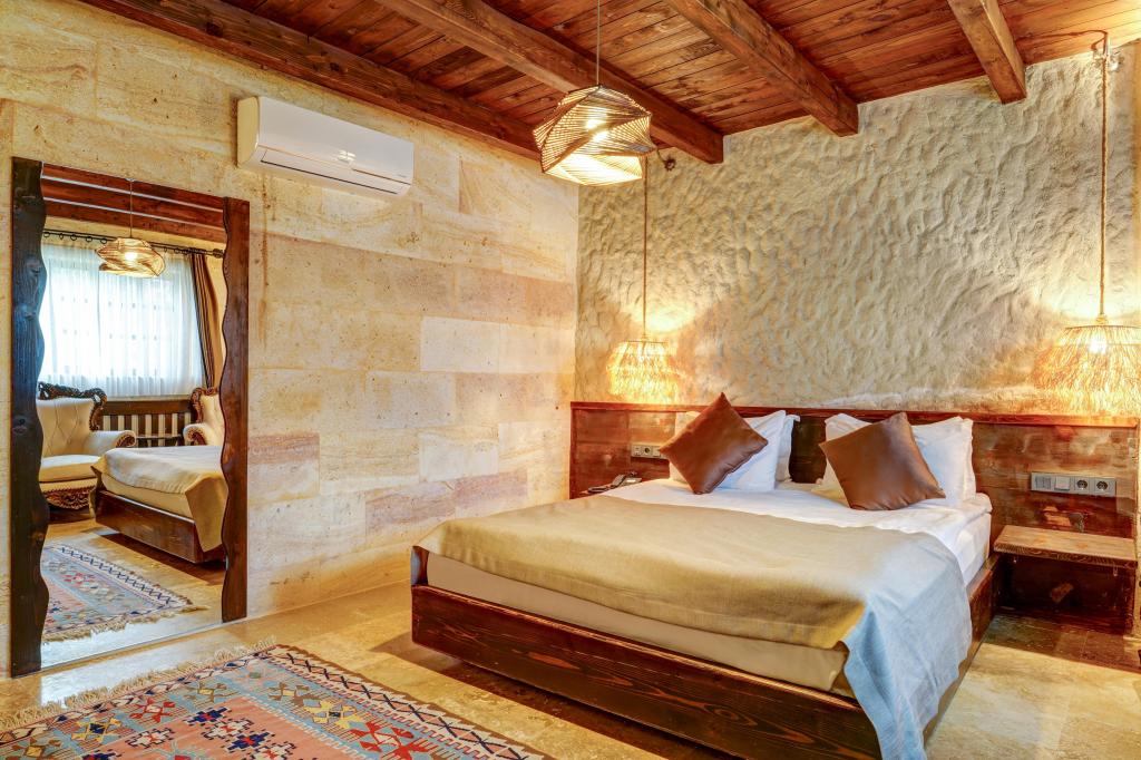 Aile Odası, Havuz Manzaralı