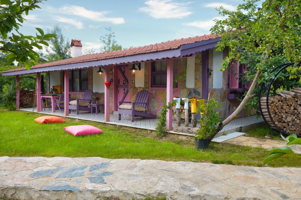 , Garden View, Fireplace And Balcony