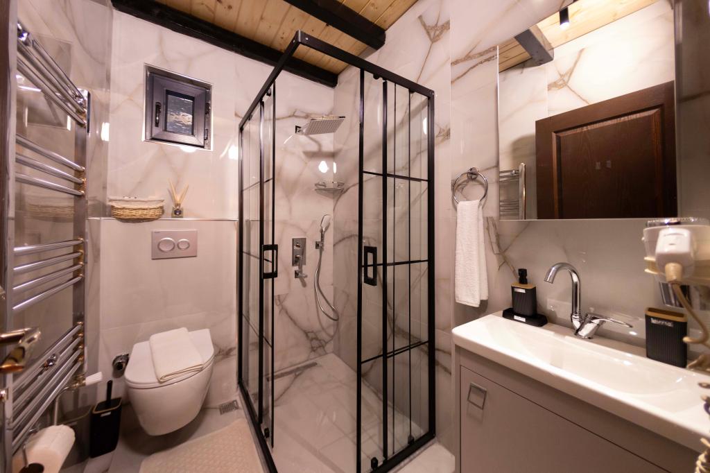 Jakuzili Şömineli Bungalow,Dağ Manzaralı,Şömineli ve Jakuzili