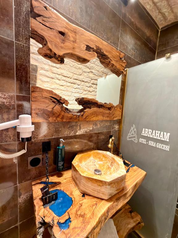 Executive Suit Oda, Havuz Manzaralı