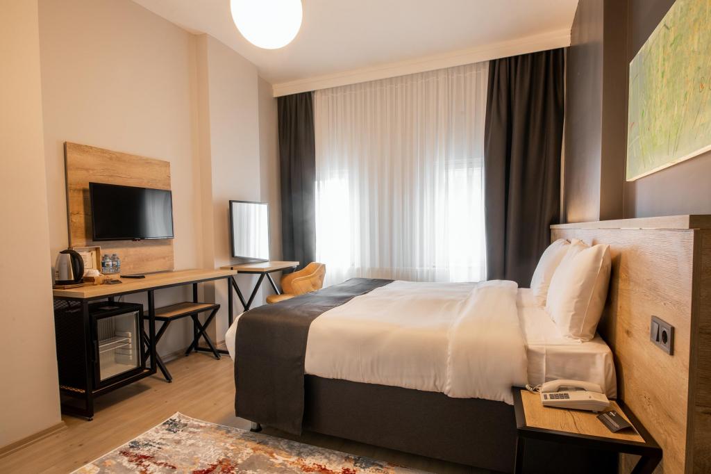 Standart Oda, Şehir Manzaralı