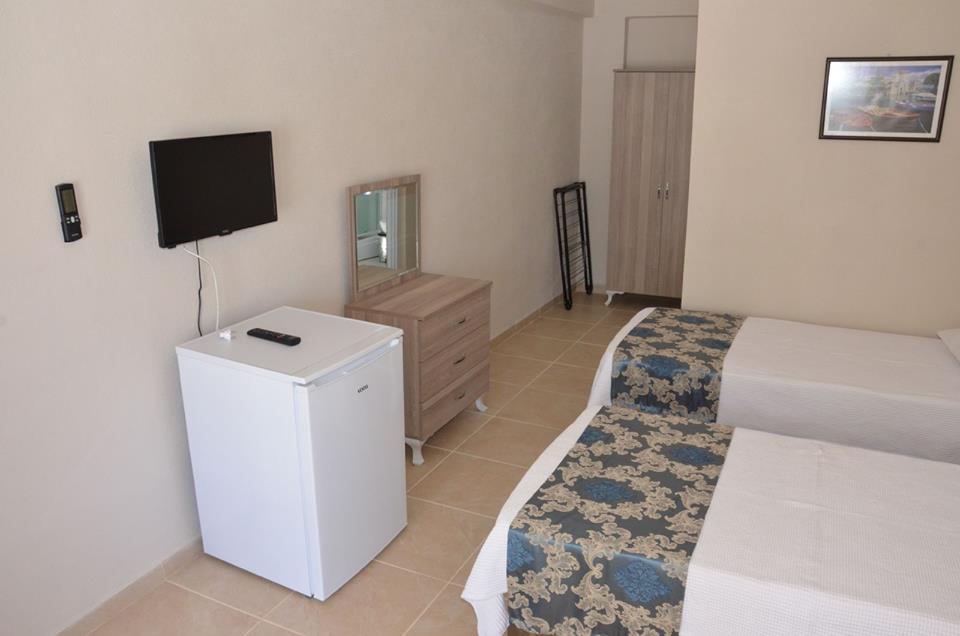 Havuza Açılan Oda, Havuz Manzaralı