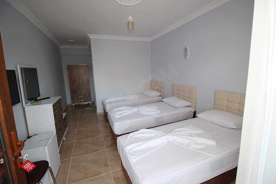 Standart Oda, Havuz Manzaralı (3 Kişilik)