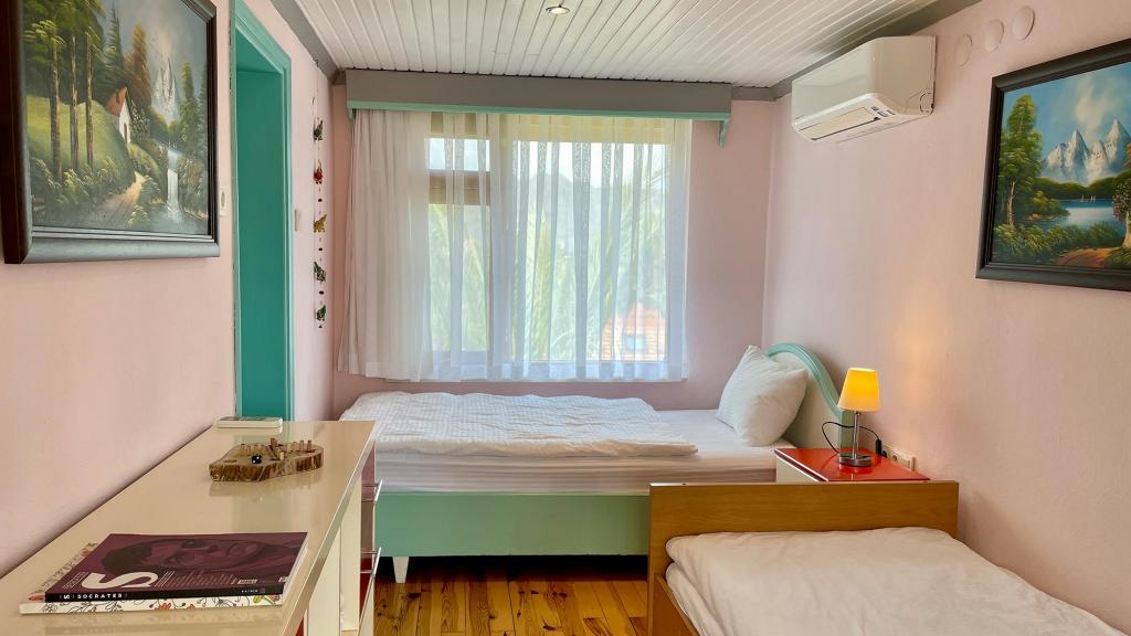 Aile Odası, Bahçe Manzaralı (Teraslı)