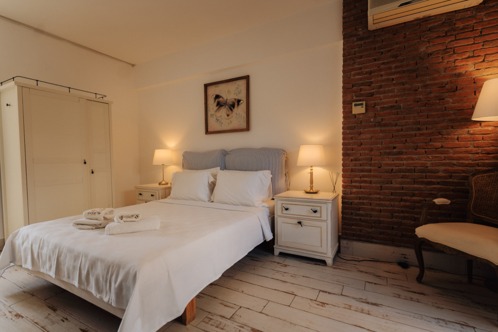 Suite Ground Floor Room, Garden View