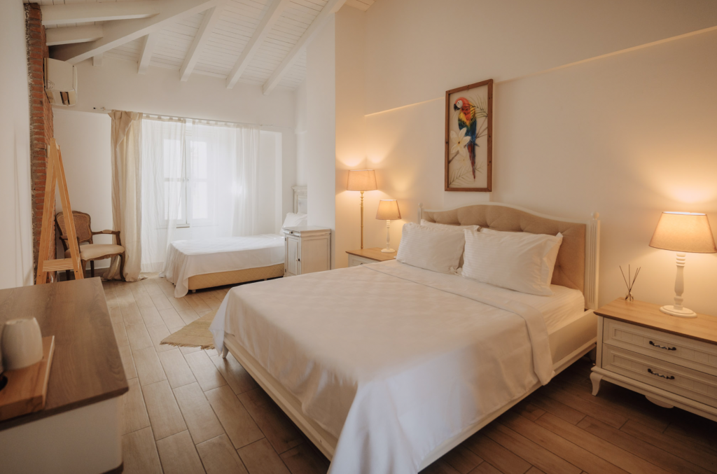 Ground Floor Twin Room, Land View