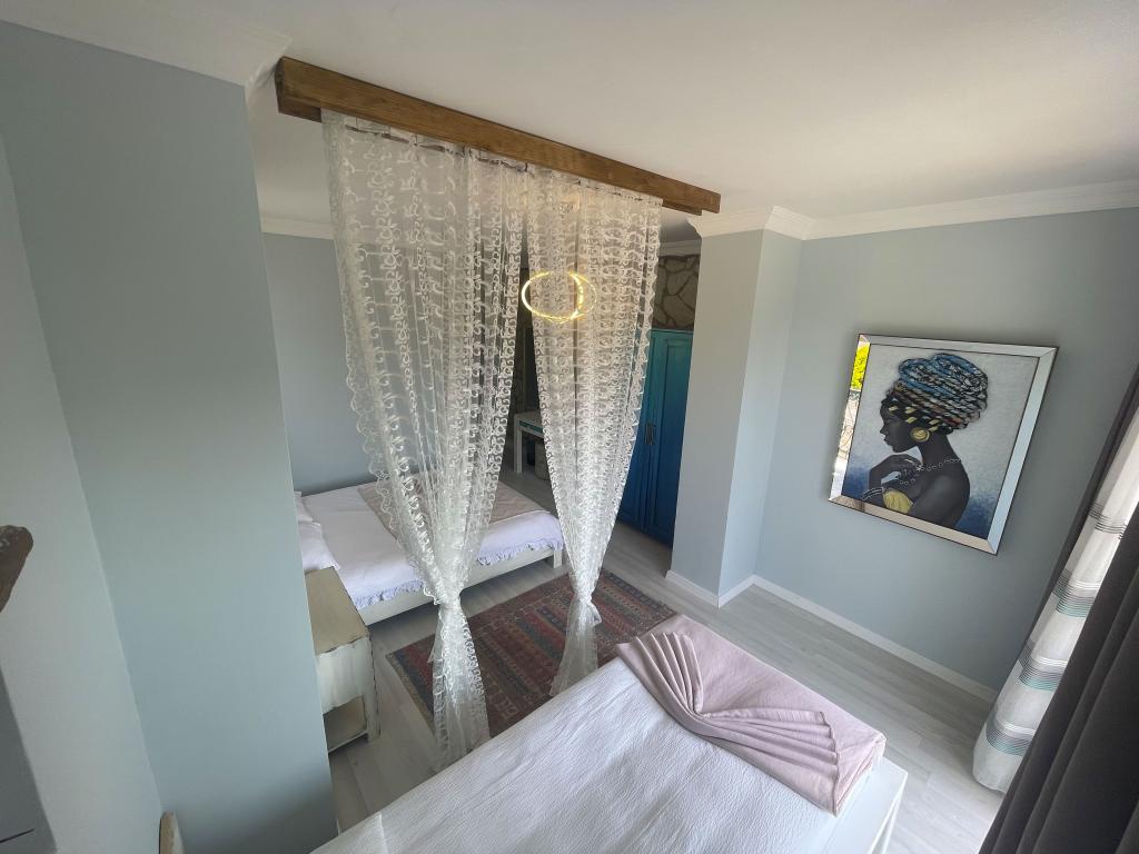 Deluxe Oda-Balkonlu,Bahçe Manzaralı,Balkonlu