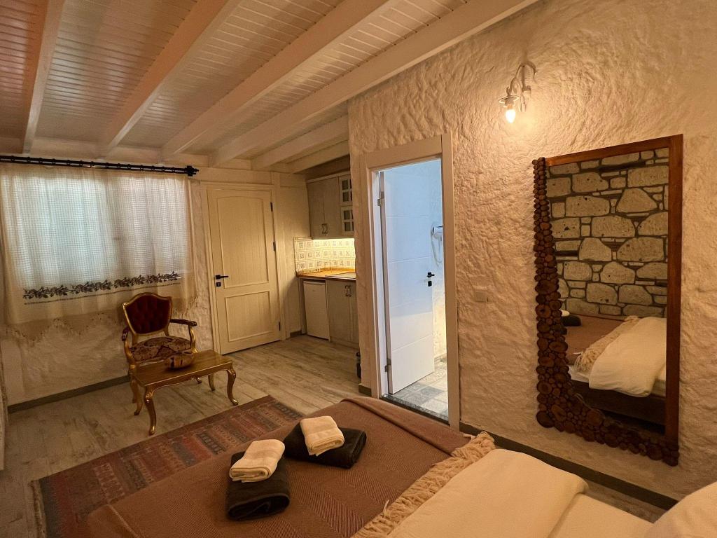 Standard Room (Kitchen)