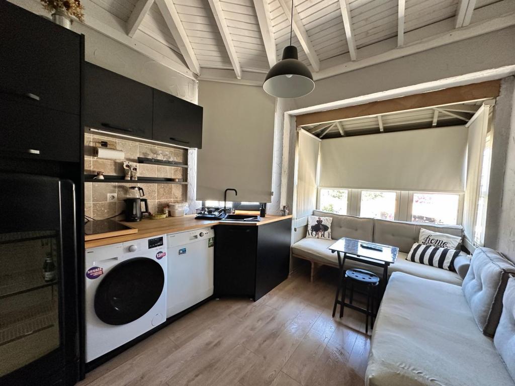 Studio Suit Oda, Şehir Manzaralı