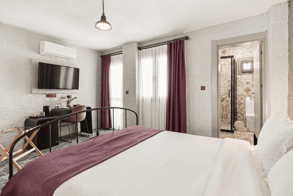 Deluxe Oda Balkonlu,Avlu Manzaralı,Balkonlu