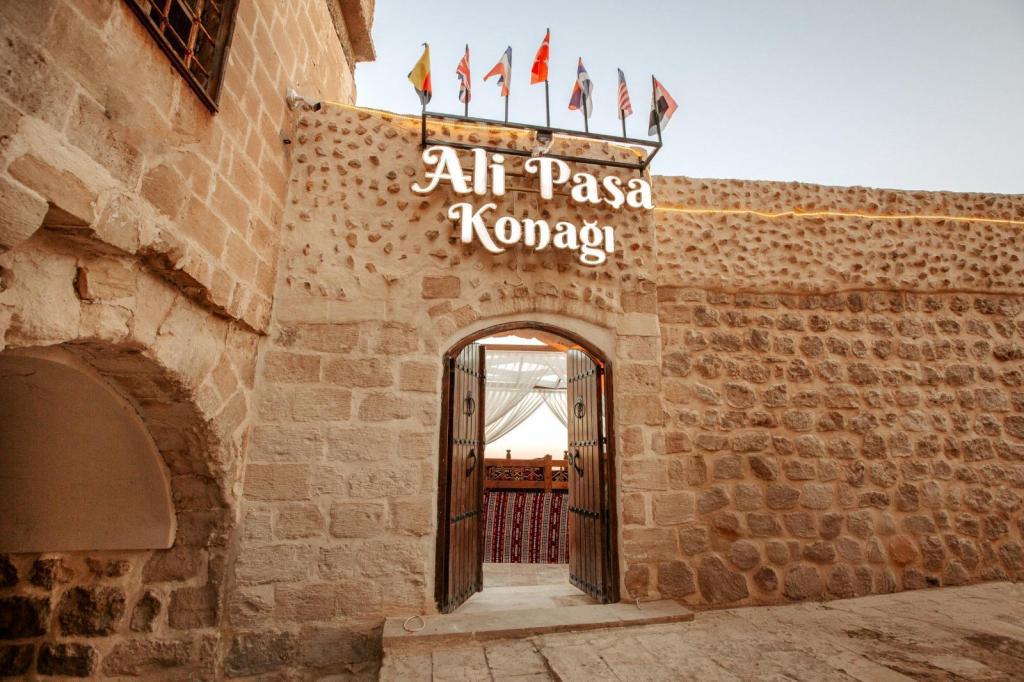 yataklar ve oturma alanı
