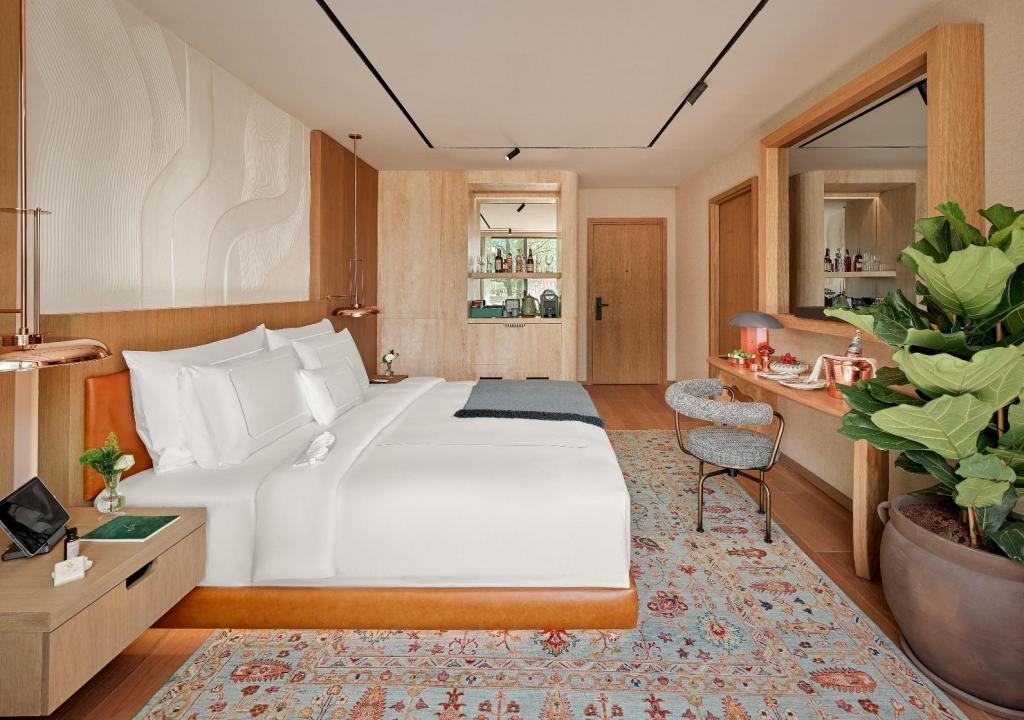 Superior Oda, Göl Manzaralı