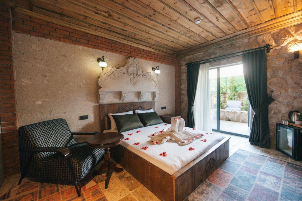 Garden jacuzzi room