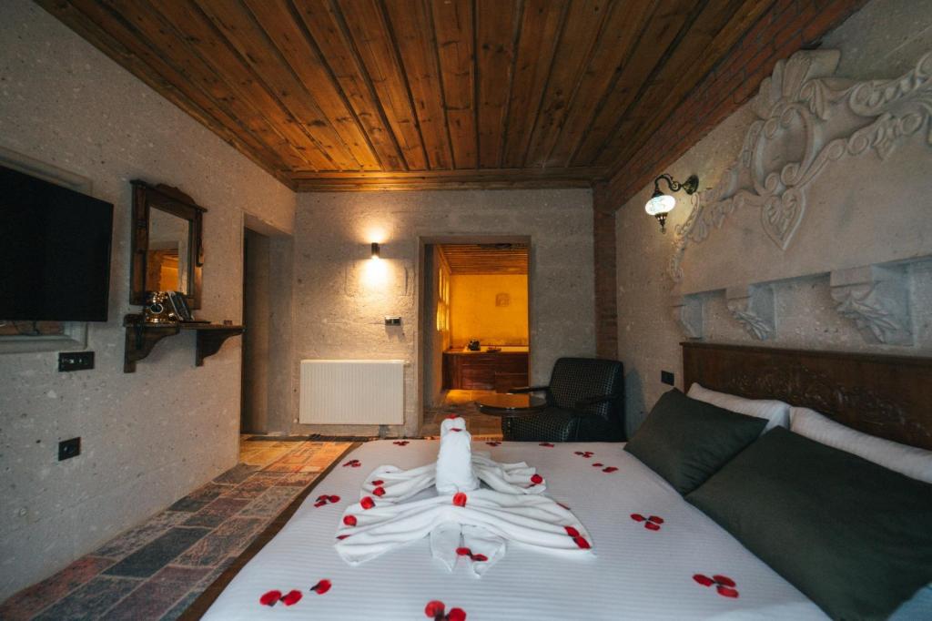 Garden jacuzzi room
