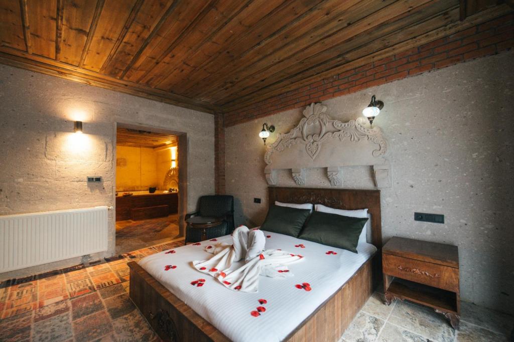 Garden jacuzzi room