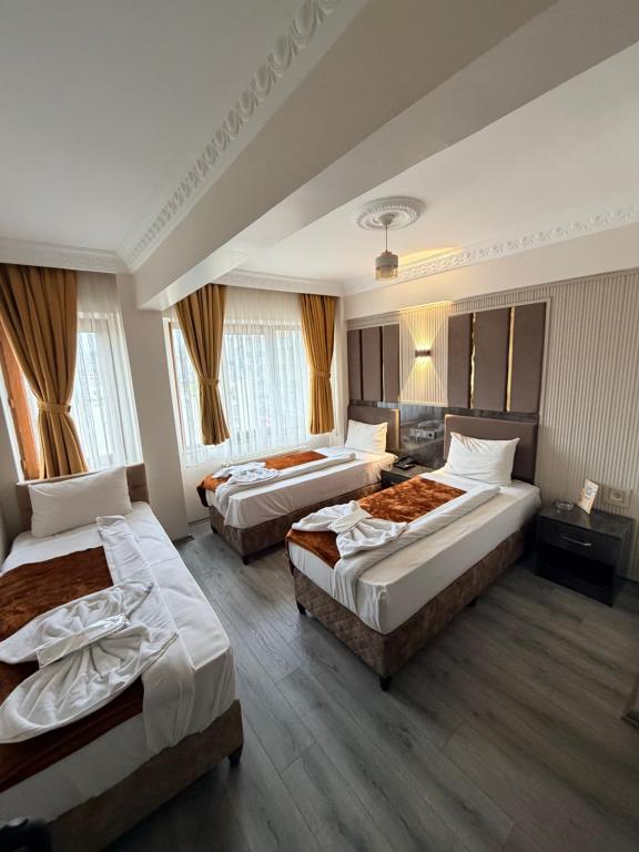 Triple,Şehir Manzaralı,Klimalı