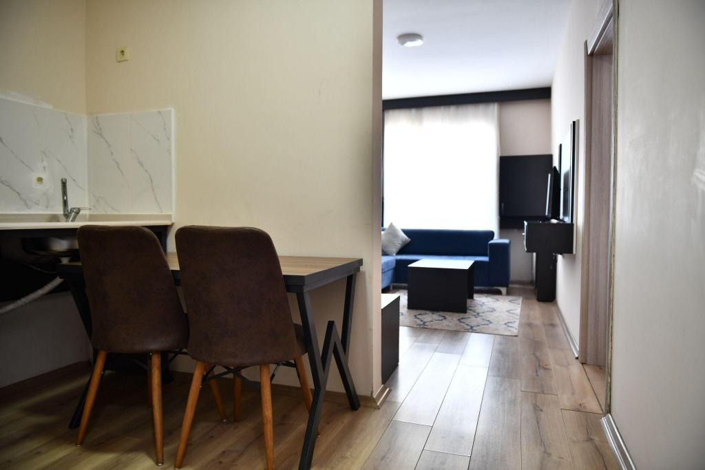 1+1 Suite,Dağ Manzaralı,Fransız Balkonlu