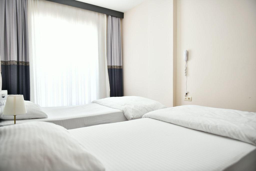 1+1 Suite,Dağ Manzaralı,Fransız Balkonlu