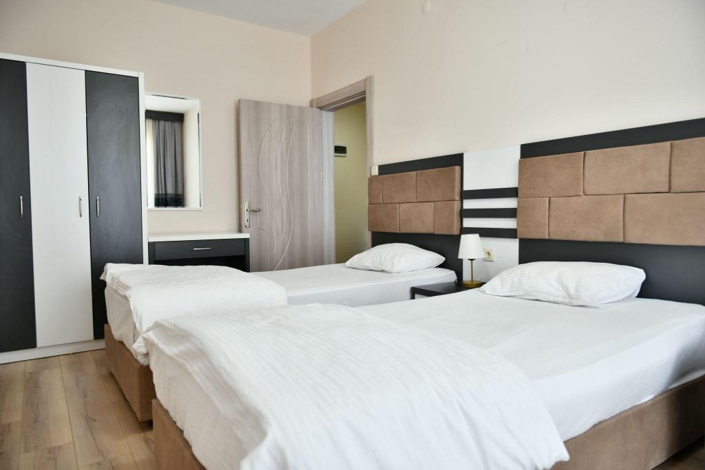 1+1 Suite,Dağ Manzaralı,Fransız Balkonlu