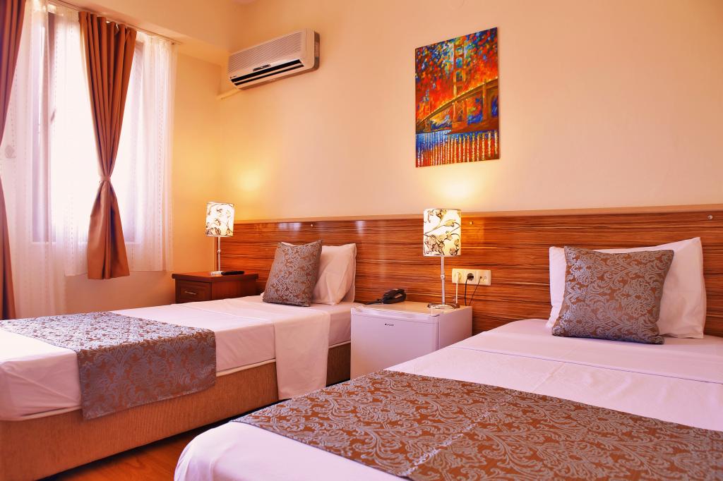 Standard Room, Sea View (Balcony)