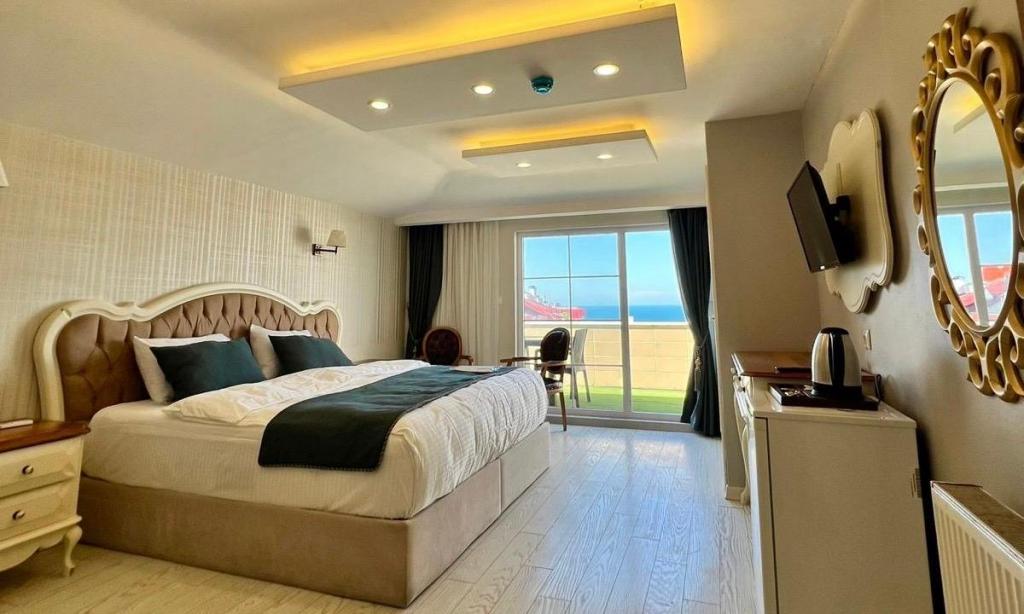 Junior Suit Oda, Deniz Manzaralı (Balkonlu, Teraslı)