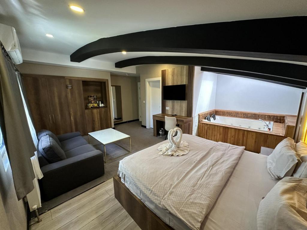 Jakuzili Deluxe Oda,Şehir veya Dağ Manzaralı,Jakuzili