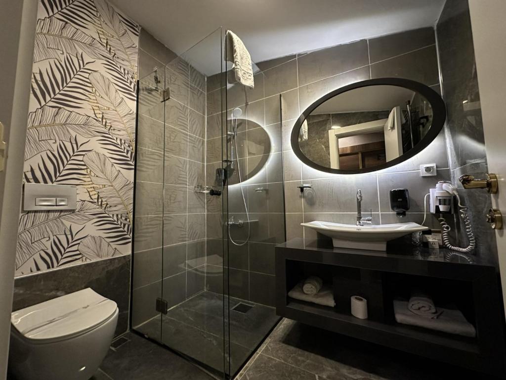 Jakuzili Deluxe Oda,Şehir veya Dağ Manzaralı,Jakuzili