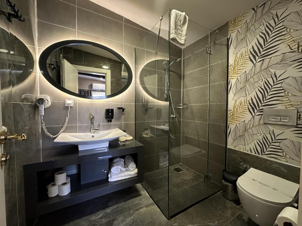 Jakuzili Deluxe Oda,Şehir veya Dağ Manzaralı,Jakuzili
