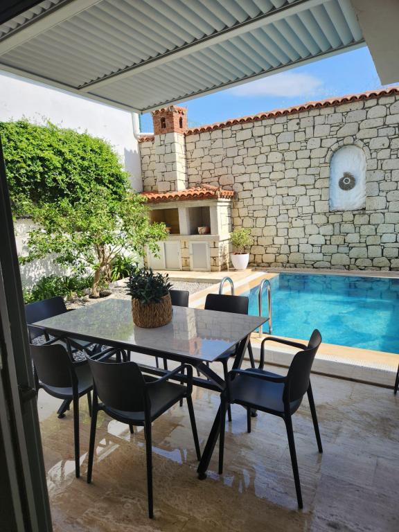 Villa 2+1 Oda-Özel Havuzlu
