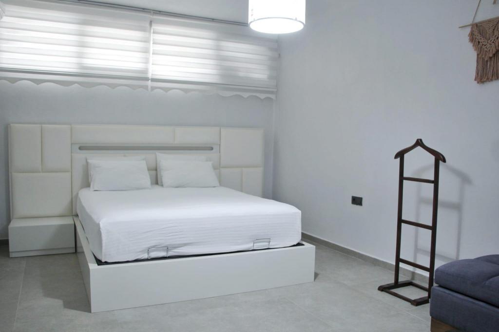 Villa 2+1 Oda-Özel Havuzlu,Havuz Manzaralı