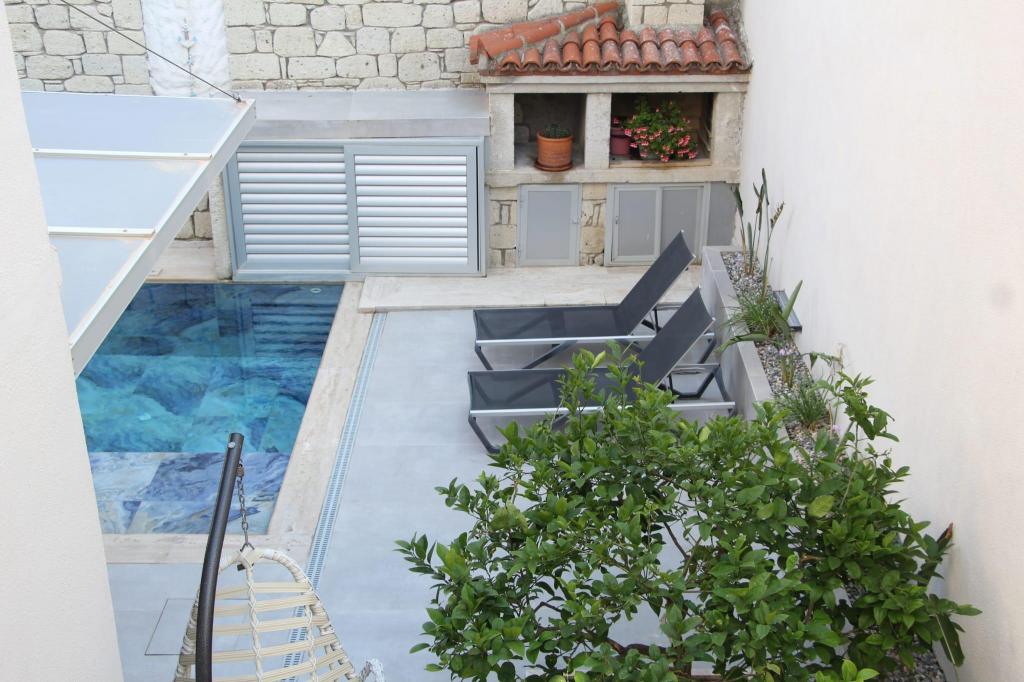 Villa 2+1 Oda-Özel Havuzlu,Havuz Manzaralı